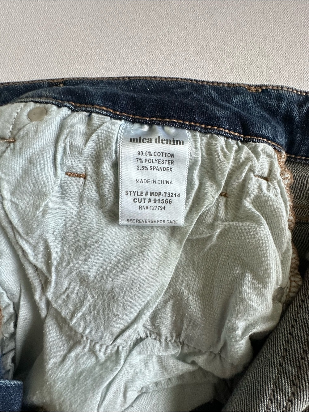 High-Waist Straight Leg Jeans in Washed Dark Blue - Picture 5 of 10